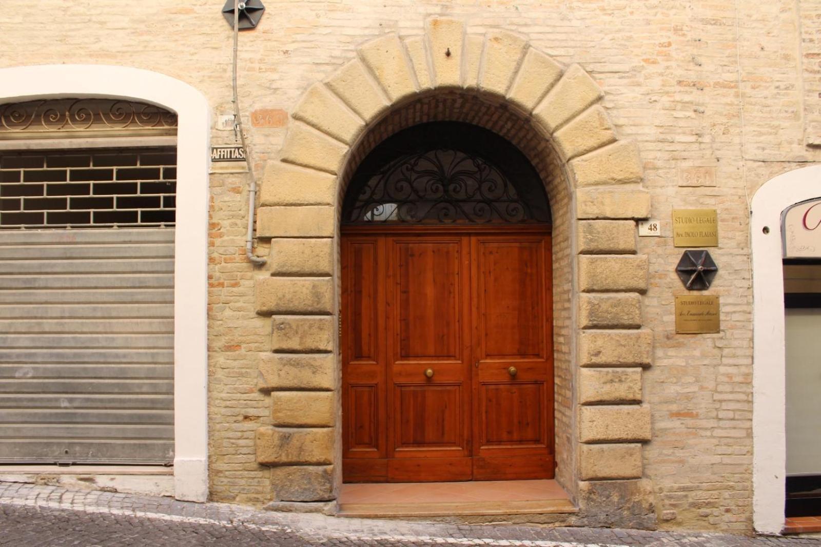 “Antica Dimora” Esclusivo Appartamento Fermo Exterior foto